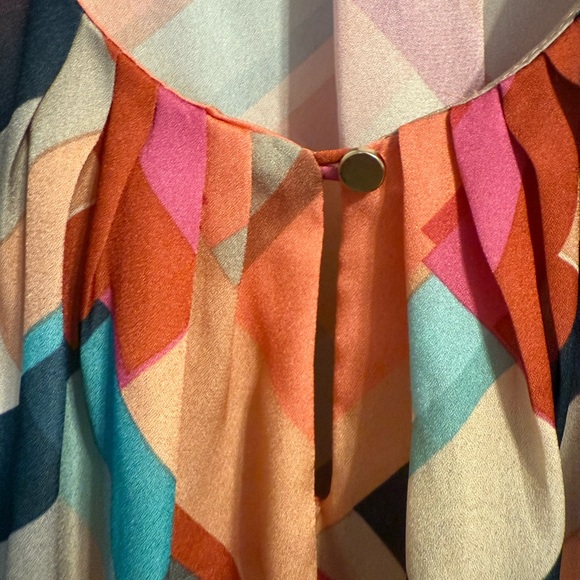 Liz Claiborne Multicolor Geometric sleeveless Blouse - Picture 4 of 6